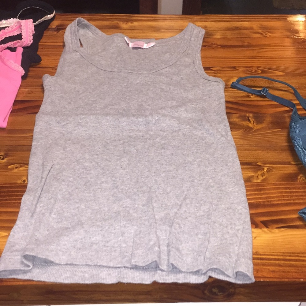 V Secret swimsuit +tanks - Picture 4 of 8